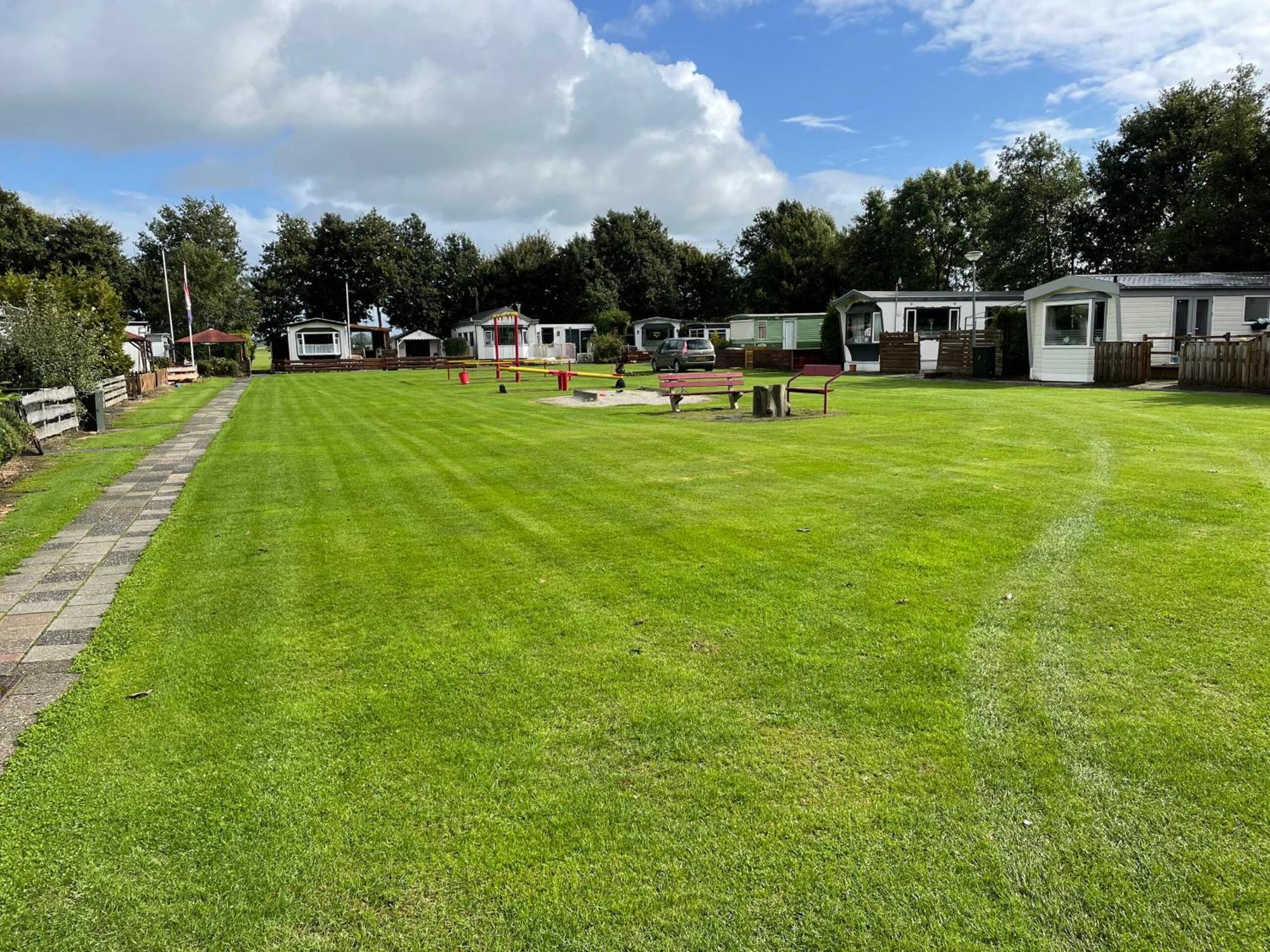 Luxe Chalet Friesland I14 - 5 Pers Westergeest المظهر الخارجي الصورة